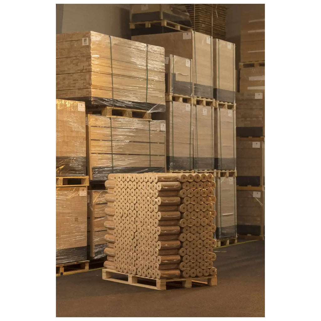 NESTRO träbriketter 96×10 kg pall – barrträ – VedOnline.se